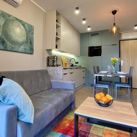Grey House + Free Parking Apartment Wroclaw Exterior photo